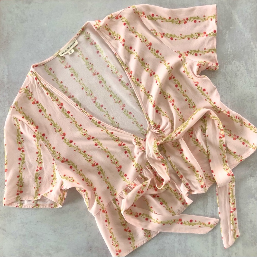 L.A. Hearts Tie Front Floral Woven Top, Pink S - Picture 3 of 7
